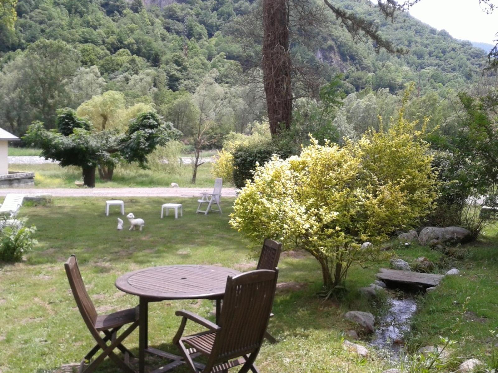 Hotel Du Val D'Aure Cadéac エクステリア 写真