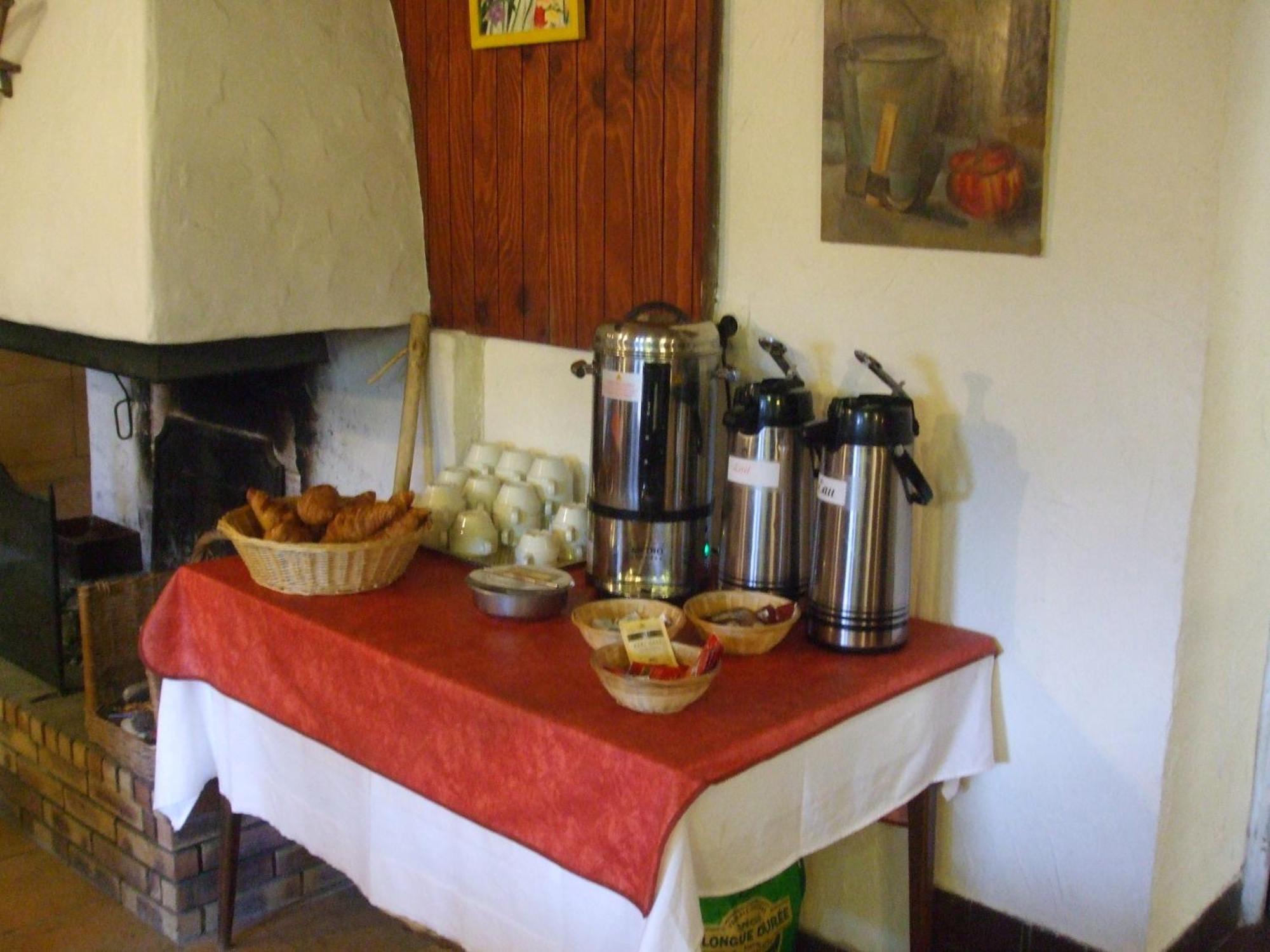 Hotel Du Val D'Aure Cadéac エクステリア 写真