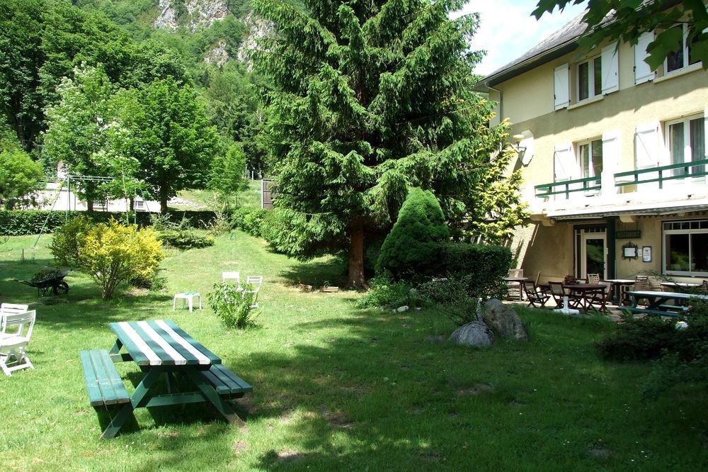 Hotel Du Val D'Aure Cadéac エクステリア 写真
