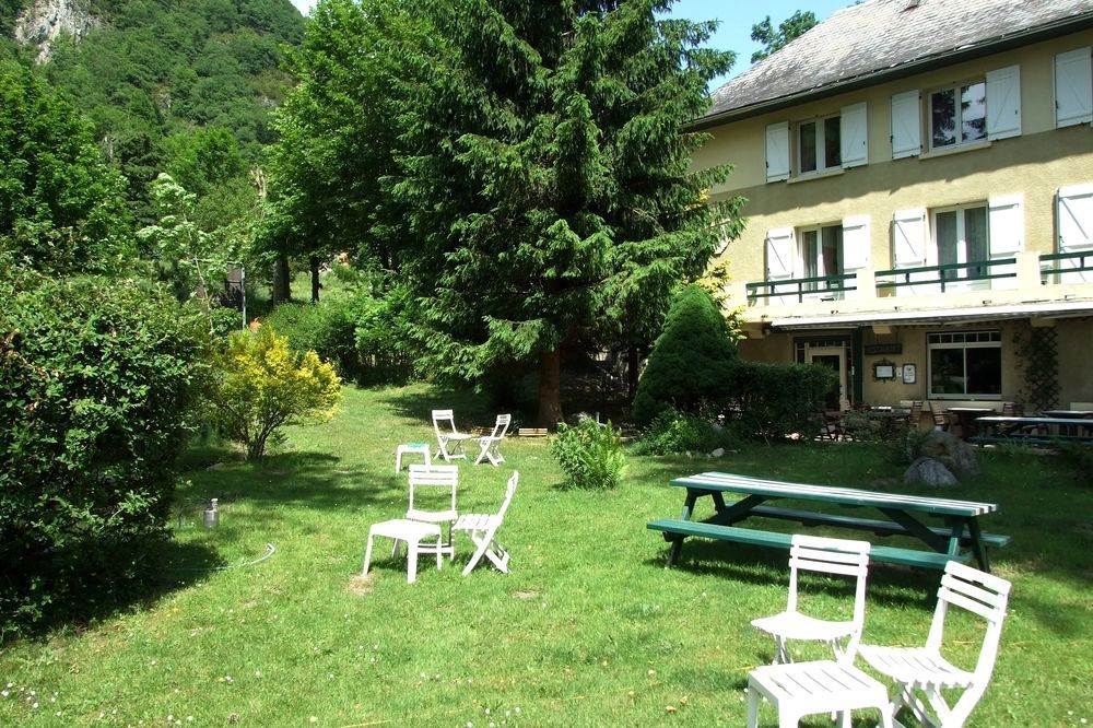 Hotel Du Val D'Aure Cadéac エクステリア 写真
