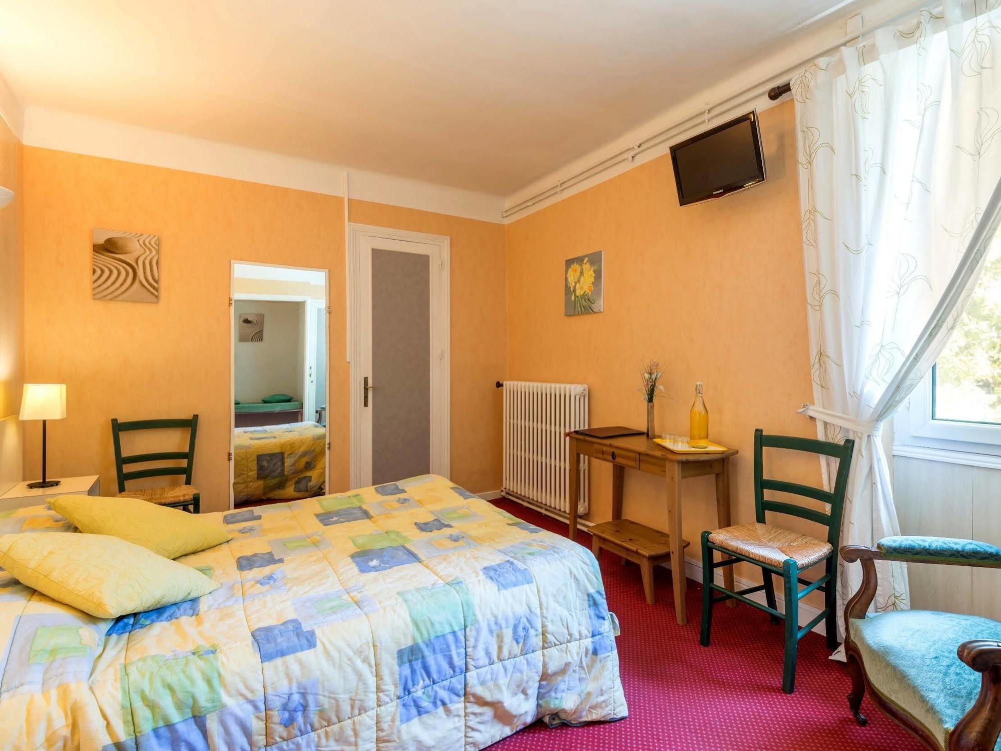 Hotel Du Val D'Aure Cadéac エクステリア 写真