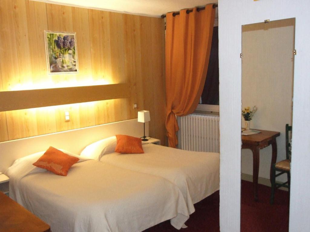 Hotel Du Val D'Aure Cadéac 部屋 写真